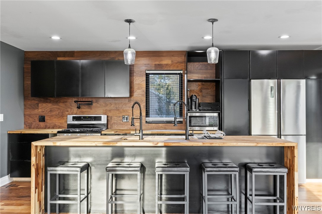 5554 Lake Avenue, Orchard Park, New York image 10