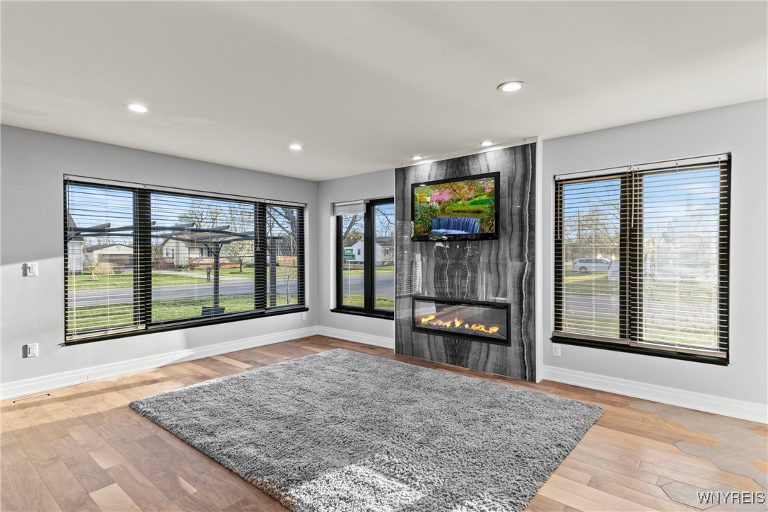 5554 Lake Avenue, Orchard Park, New York image 6