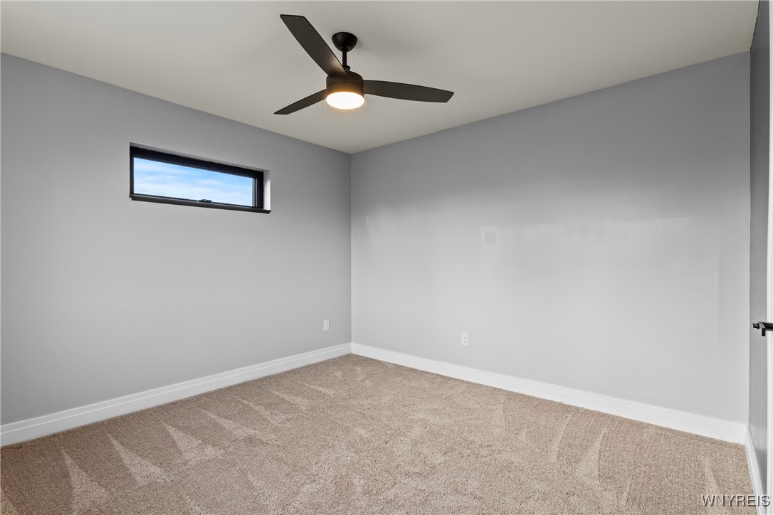 5554 Lake Avenue, Orchard Park, New York image 19