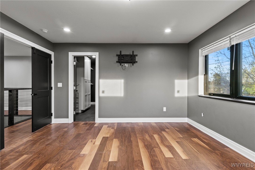 5554 Lake Avenue, Orchard Park, New York image 24