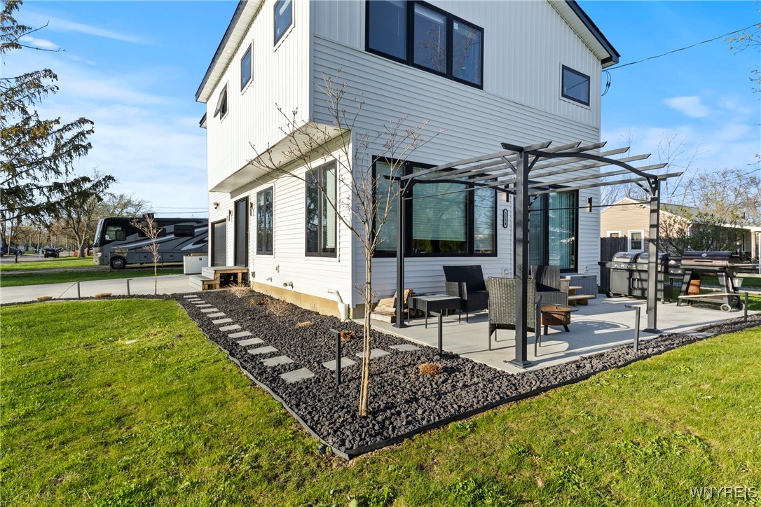 5554 Lake Avenue, Orchard Park, New York image 39