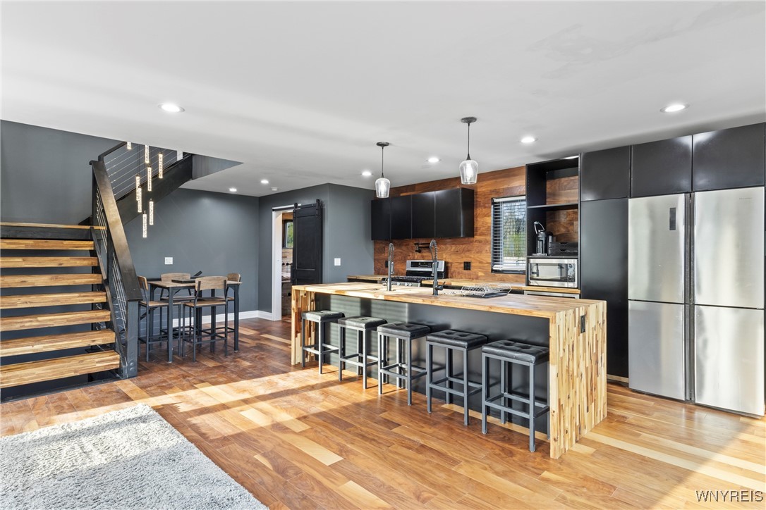 5554 Lake Avenue, Orchard Park, New York image 9
