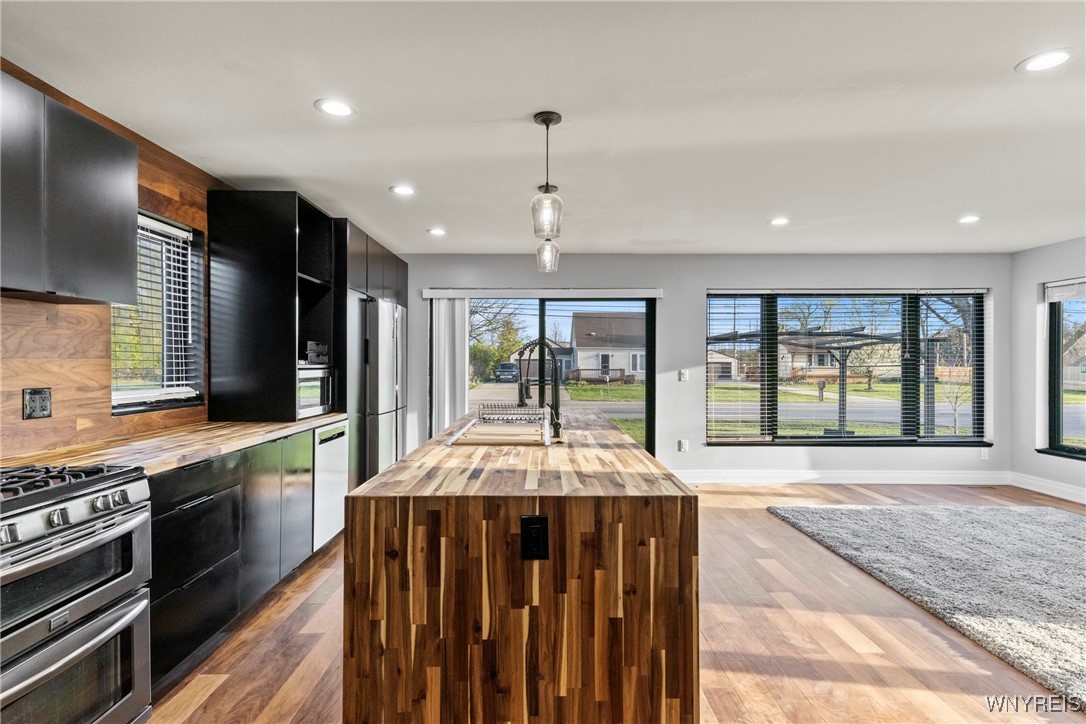 5554 Lake Avenue, Orchard Park, New York image 11