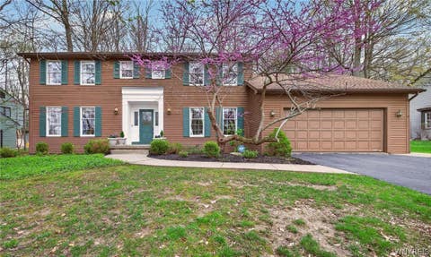 Homes For Sale - 117 Knob Hill Road<br/> Orchard Park, NY 14127