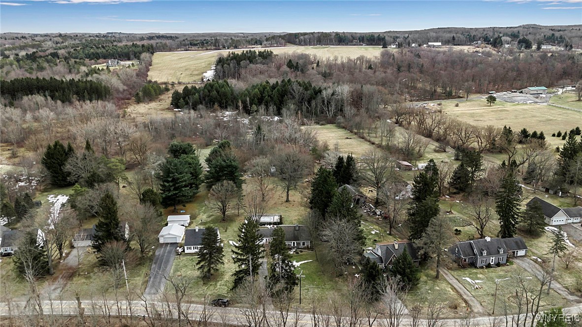 1168 Grover Road, Aurora, New York image 2