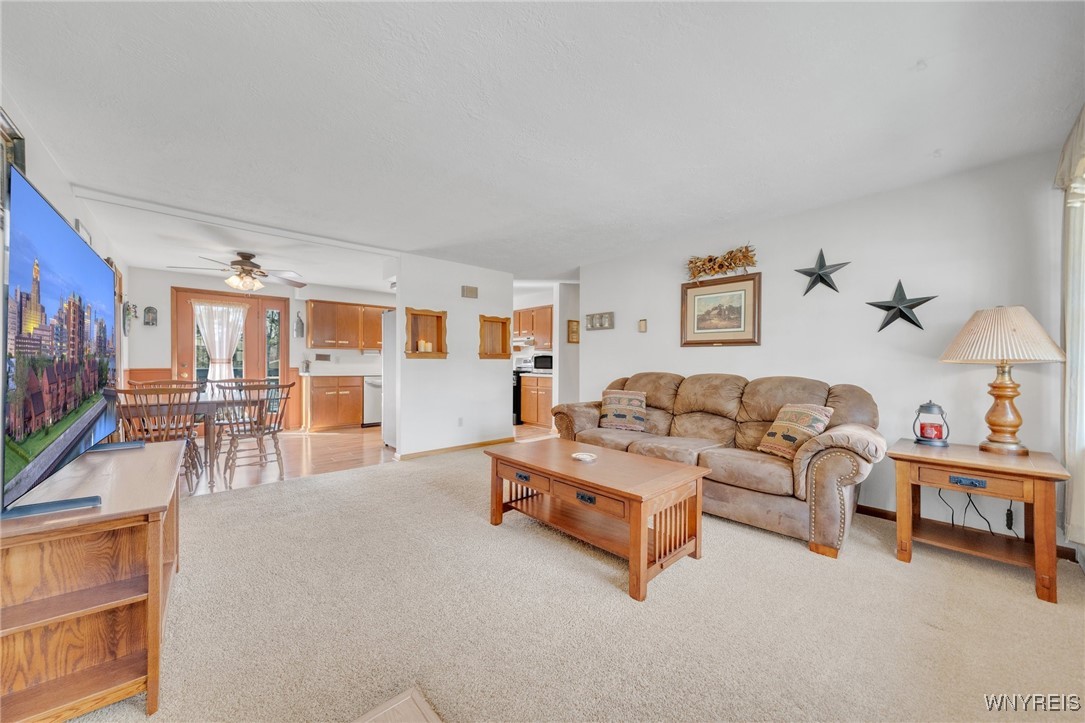 1736 Sandridge Road, Alden, New York image 3