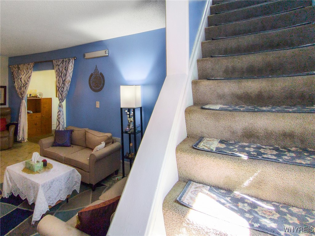 18 Rounds Avenue, Buffalo, New York image 17