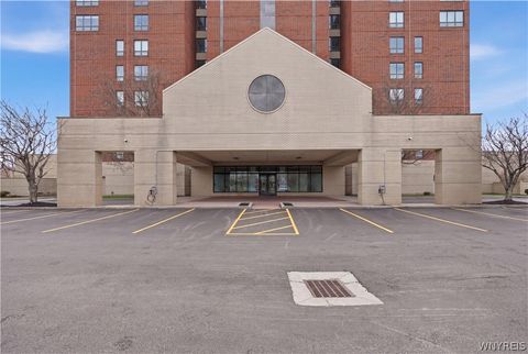 207 Admirals Circle Buffalo NY 14202