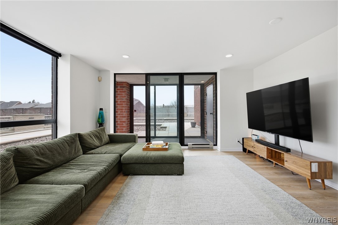 207 Admirals Circle