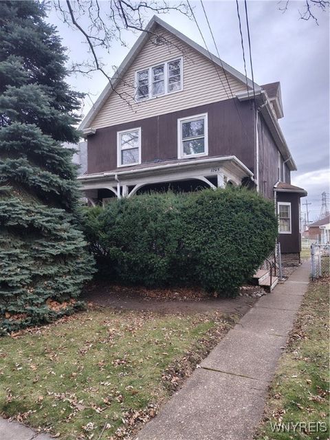 Photo of 1745 Cudaback Avenue, Niagara Falls, NY 14303 (MLS # B1655574)