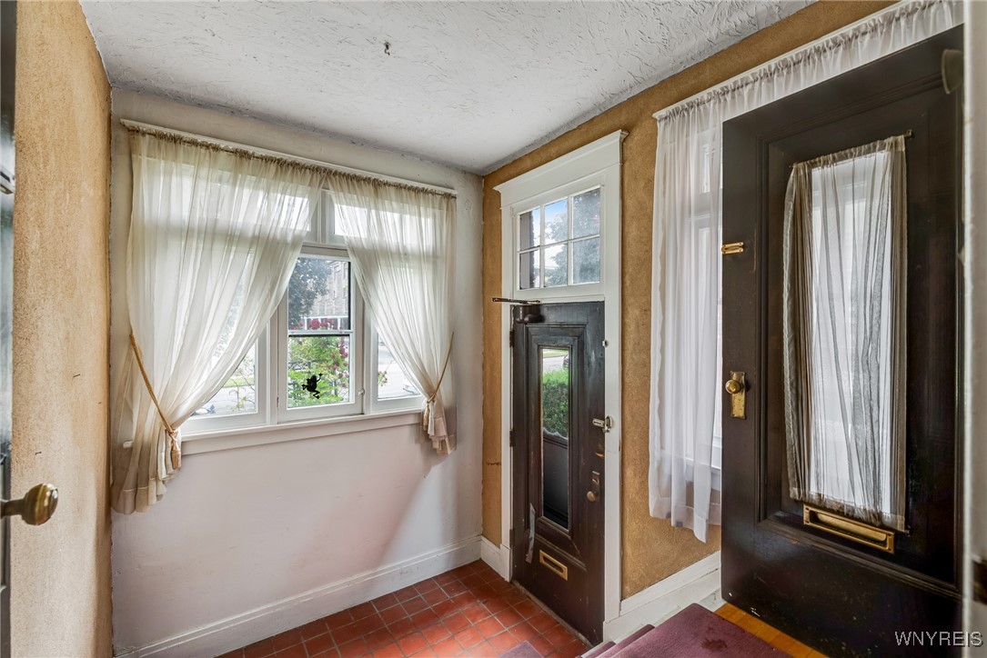 26 Jewett Parkway