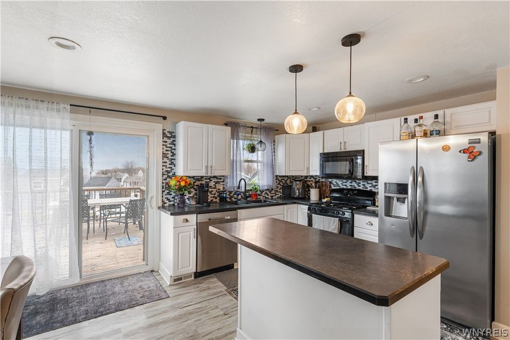 Photo of 4225 Polly Lane, Hamburg, NY 14075 (MLS # B1666683)