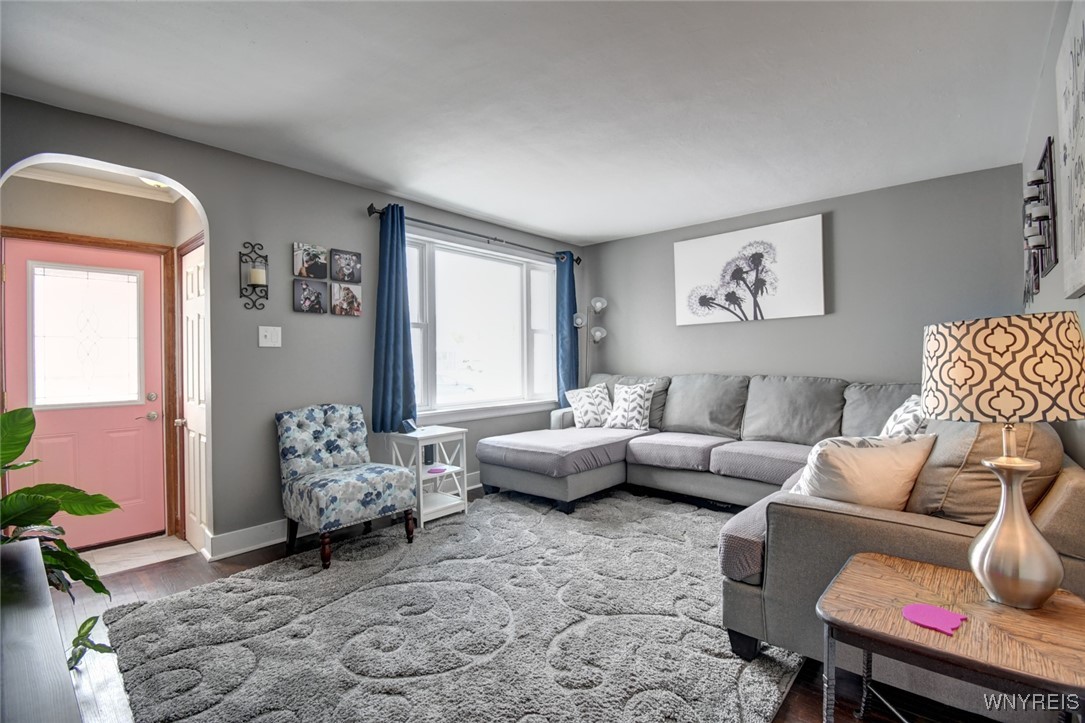 127 Southern Parkway, Cheektowaga, New York image 3