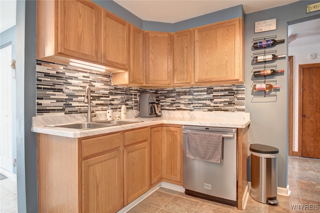 127 Southern Parkway, Cheektowaga, New York image 10