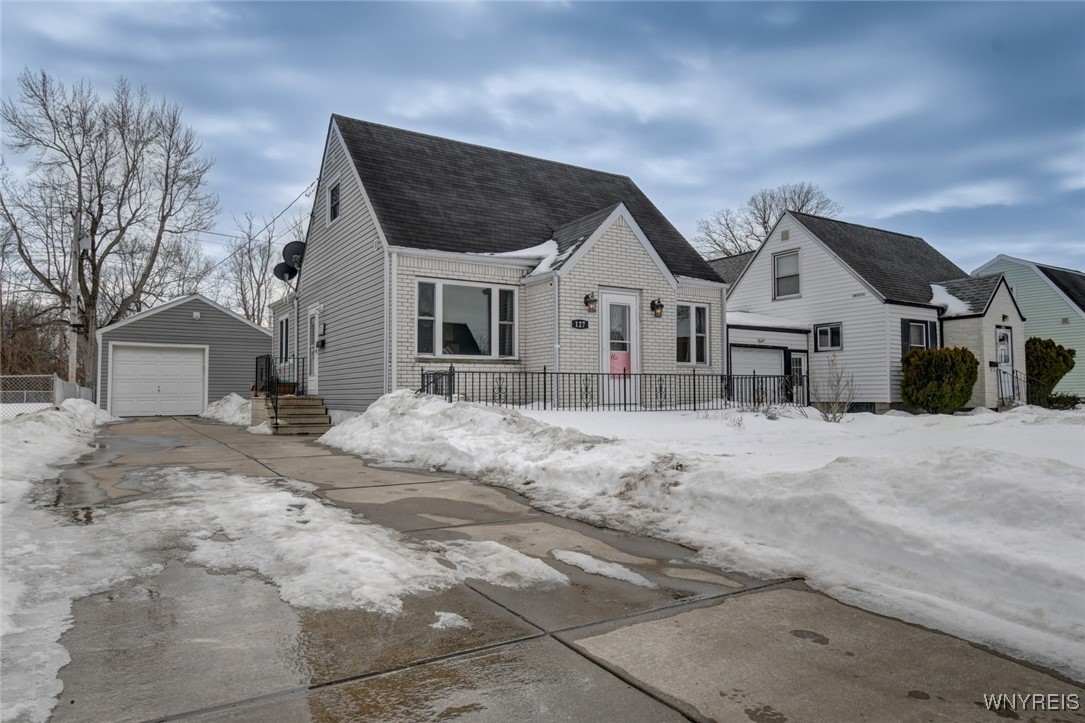 127 Southern Parkway, Cheektowaga, New York image 2