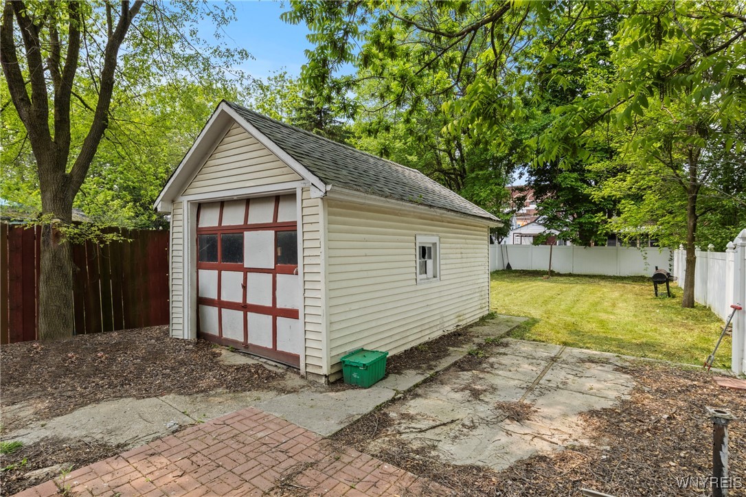 102 Briscoe Avenue, Buffalo, New York image 22