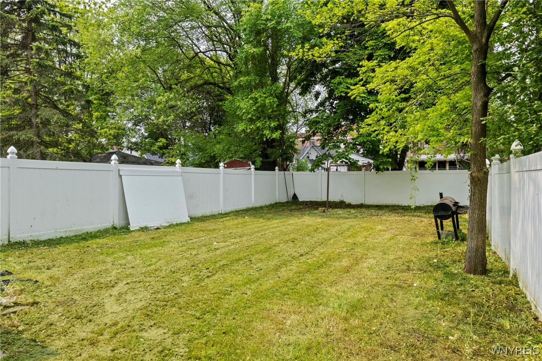 102 Briscoe Avenue, Buffalo, New York image 21