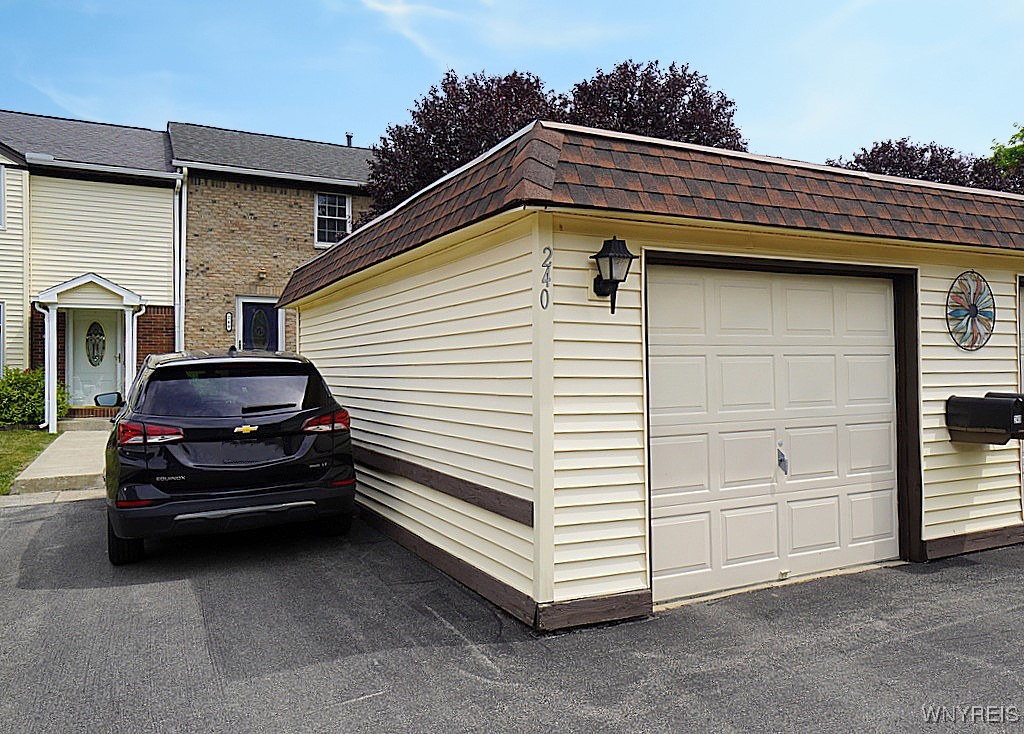 240 Stepping Stone Lane