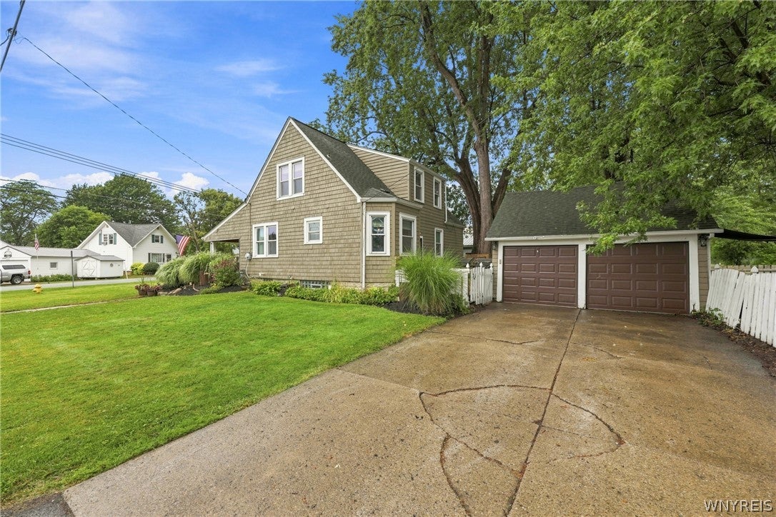 4423 Stratford