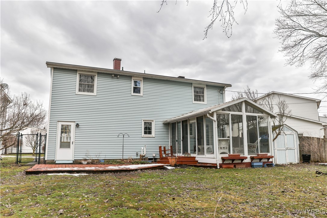 51 Leonard Drive, Lancaster, New York image 2