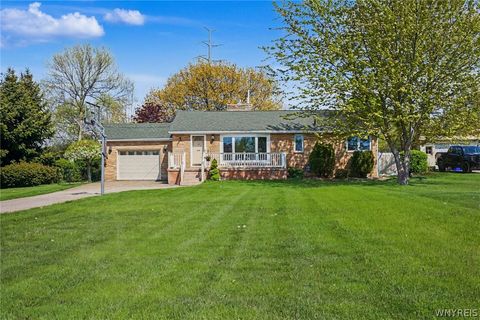 Homes For Sale - 5459 Columbia Avenue<br/> Hamburg, NY 14075