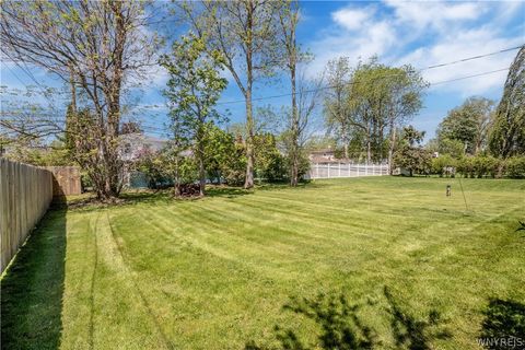 Tiny photo for 74 Heritage Road W, Amherst, NY 14221 (MLS # B1683268)