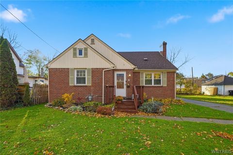 Photo of 3 Lombardy Street, Lancaster, NY 14086 (MLS # B1661194)
