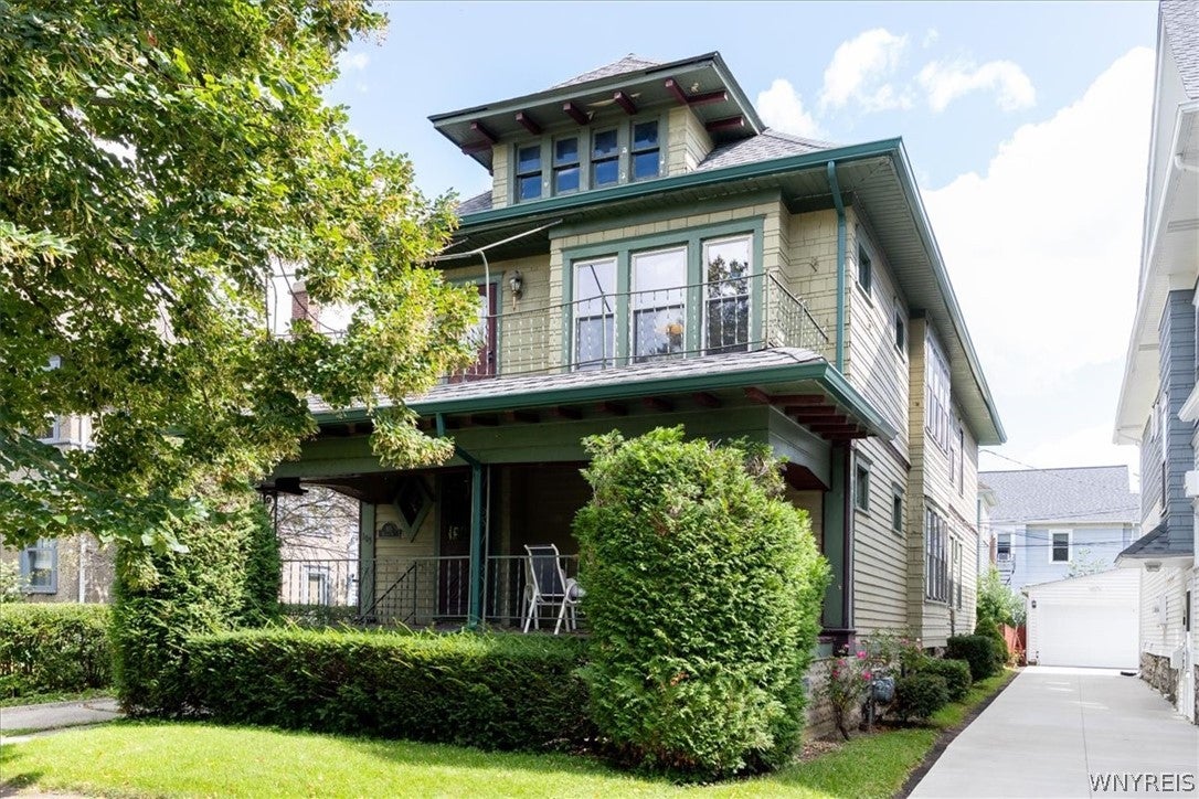 105 Wallace Avenue