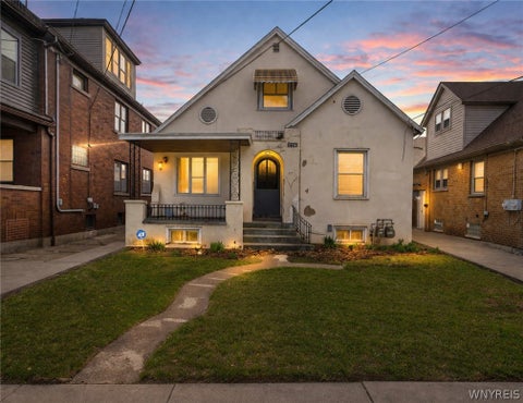 Multifamily For Sale - 2247 Grand Avenue<br/> Niagara Falls, NY 14301