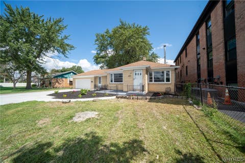 Tiny photo for 577 Delaware Street, Tonawanda, NY 14150 (MLS # B1709376)