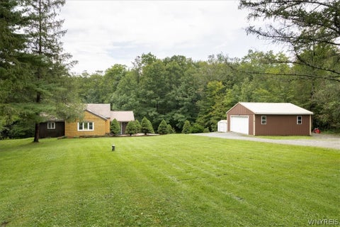 Homes For Sale - 4888 Gun Barrel Rd Road<br/> Cattaraugus County, Yorkshire, NY 14141