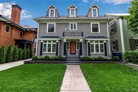 Photo of 153 Bidwell Parkway, Buffalo, NY 14222 (MLS # B1538966)