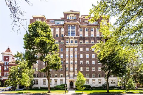 925 Delaware Avenue 8A Buffalo NY 14209