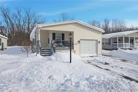 Tiny photo for 5455 Southwestern Boulevard #21, Hamburg, NY 14075 (MLS # B1660594)