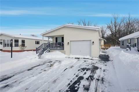 Tiny photo for 5455 Southwestern Boulevard #21, Hamburg, NY 14075 (MLS # B1660594)