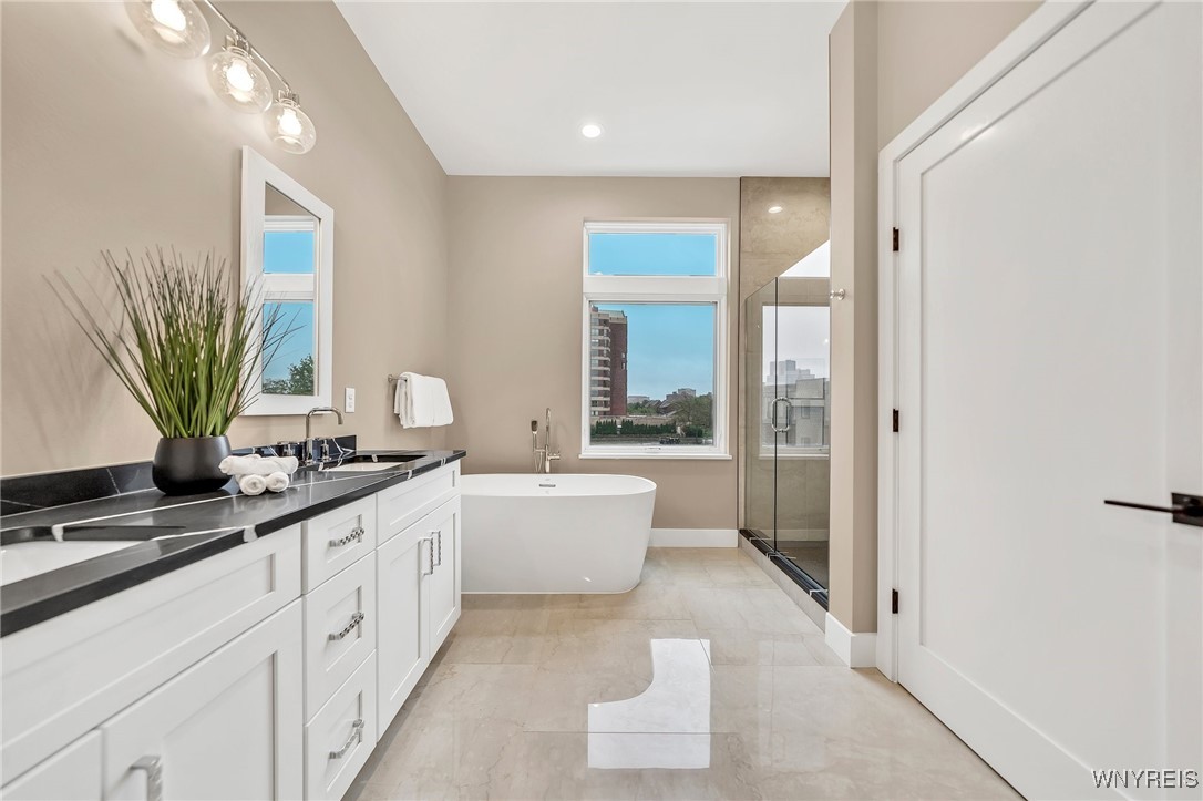 272 Lakefront Boulevard, Buffalo, New York image 35