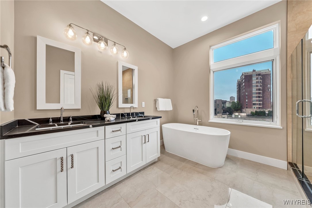 272 Lakefront Boulevard, Buffalo, New York image 34