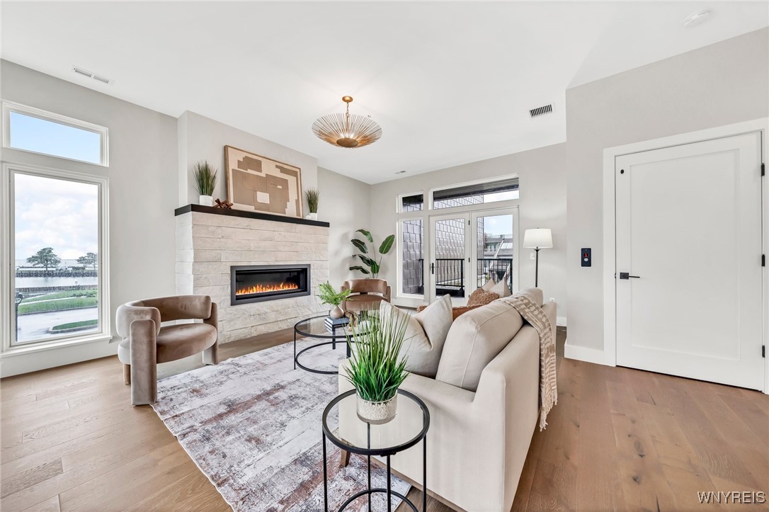 272 Lakefront Boulevard, Buffalo, New York image 12