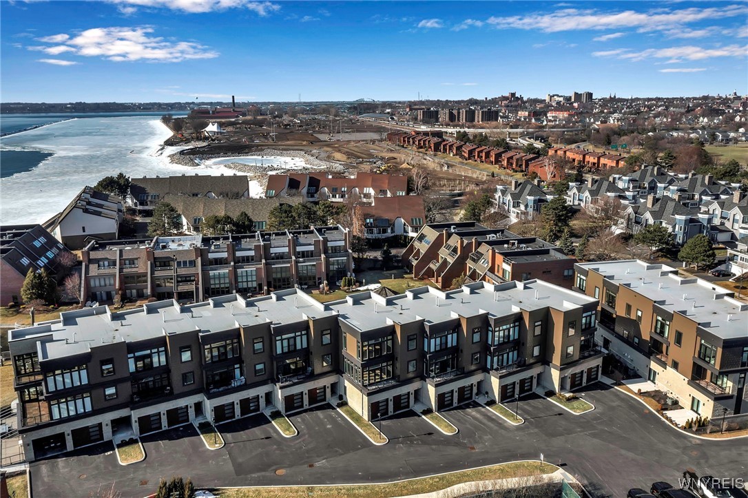 272 Lakefront Boulevard, Buffalo, New York image 46