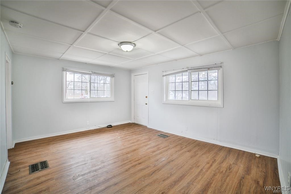 1001 Garden Avenue, Niagara Falls, New York image 13