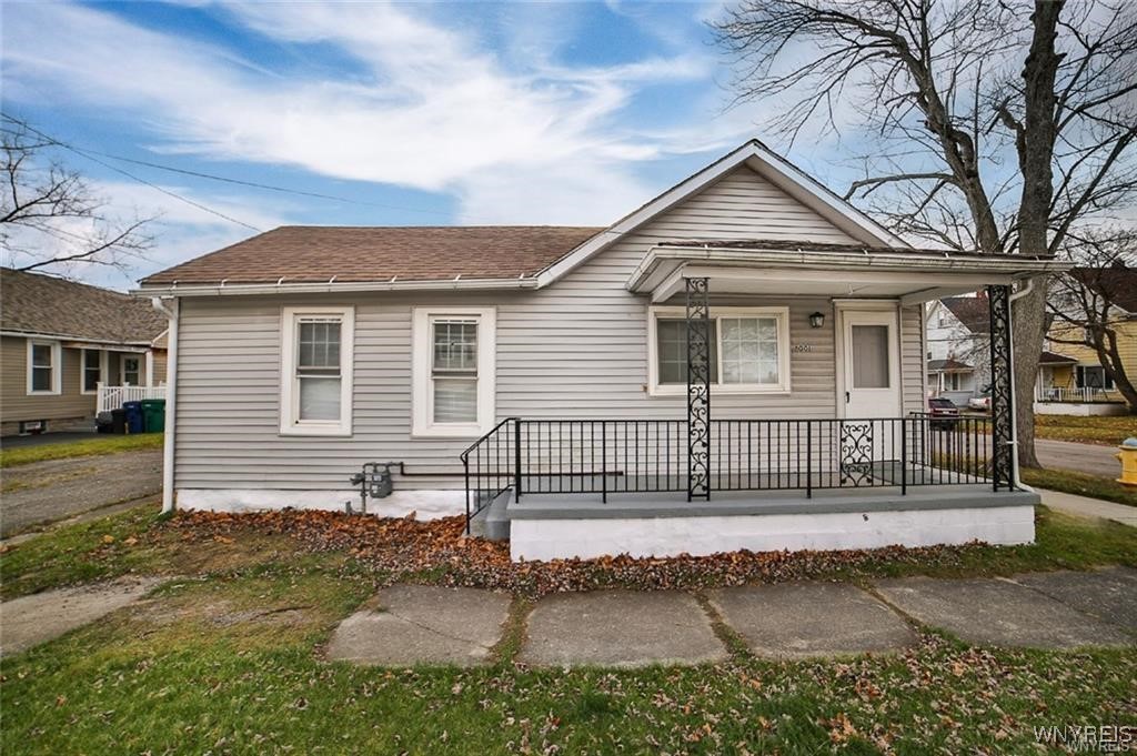 1001 Garden Avenue, Niagara Falls, New York image 4