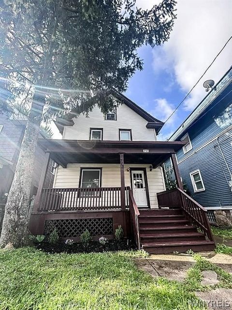 Photo of 713 Townsend Place, Niagara Falls, NY 14301 (MLS # B1687527)