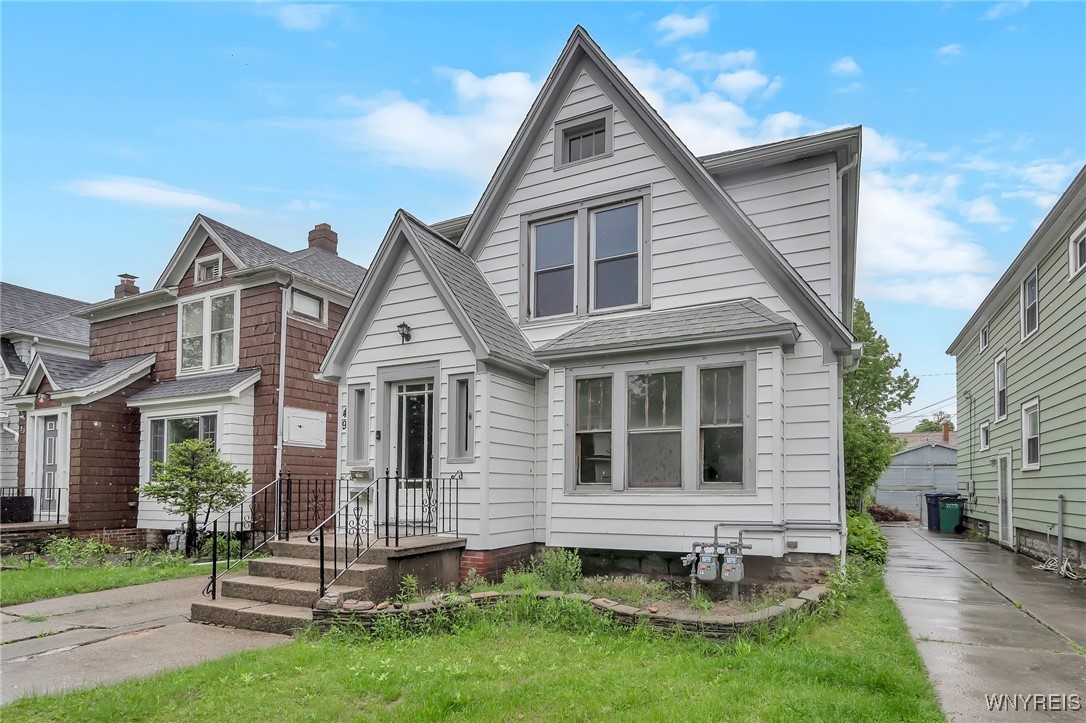49 Hobmoor Avenue