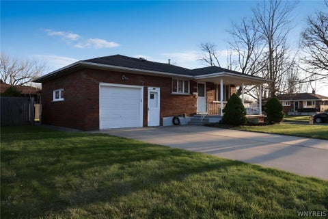 Photo of 9605 Greenwald Avenue, Niagara Falls, NY 14304 (MLS # B1687284)