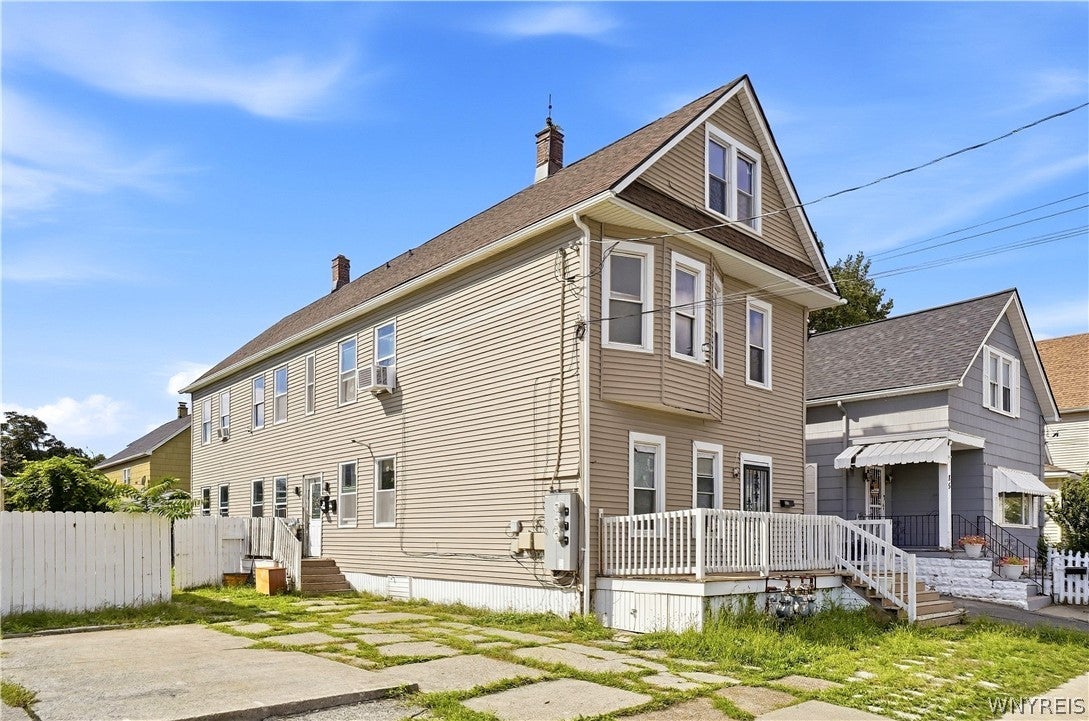 89 Holland Avenue
