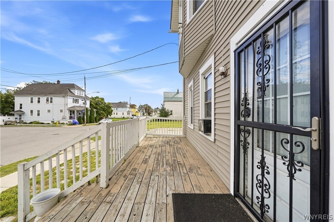 89 Holland Avenue