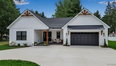 809 Casey Road East Amherst NY 14051