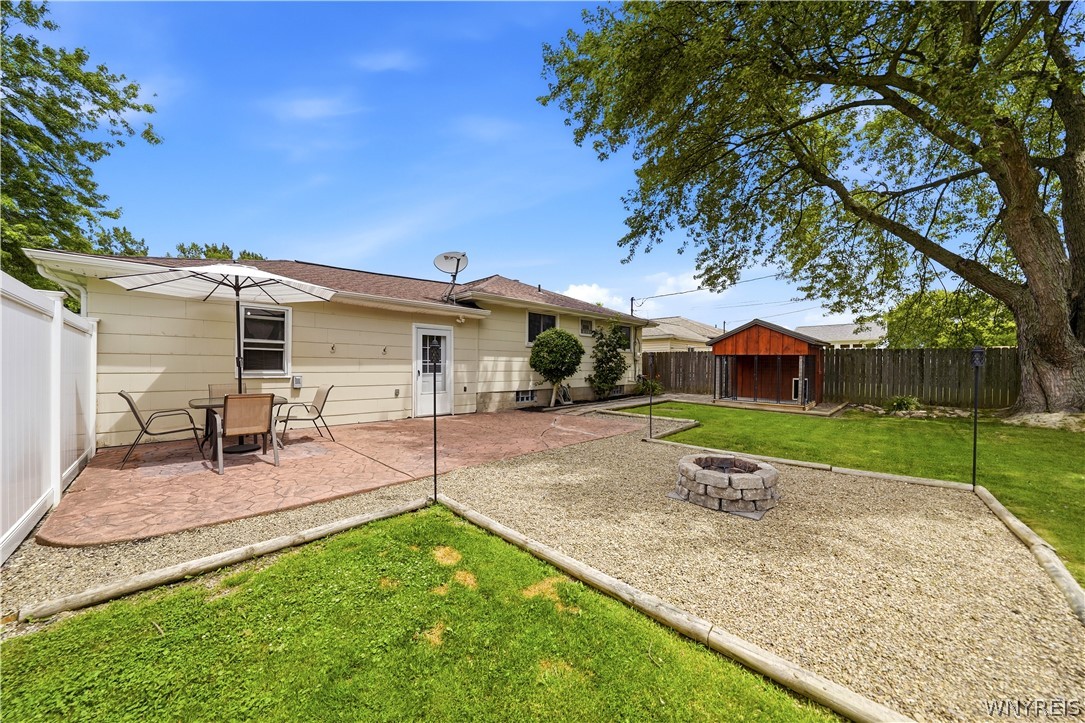 72 Greenmeadow Drive