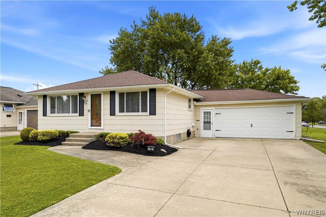 72 Greenmeadow Drive