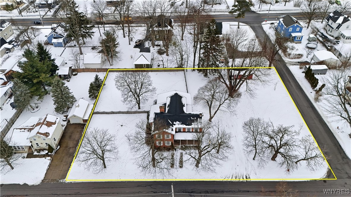 6100 Railroad Street